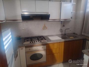 MOBILI CUCINA E SALA DA PRANZO