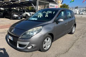 Renault Scenic X Mood 1.5 dCi 110CV Dynamique 2010