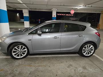 Opel Astra j 1.7 cdti Cosmo