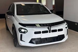 Lancia Ypsilon Hybrid FULL OPTIONAL KM 0 2025