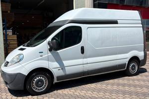 furgone  renault trafic passo medio tetto alto