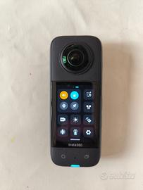 Insta360 X3 pari al NUOVO