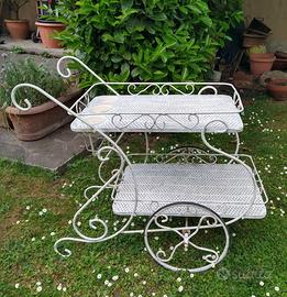 Carrello da giardino in ferro smaltato 