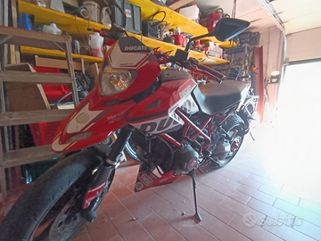 Ducati Hypermotard 796 2010 Depo a Libretto