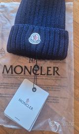 berretto moncler nuovo