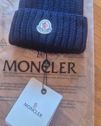 berretto moncler nuovo