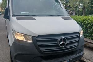 mercedes sprinter