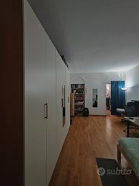 Ampia stanza matrimoniale con ingresso indipendent