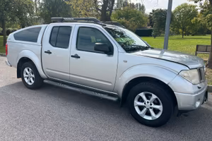 Nissan Navara 2.5
