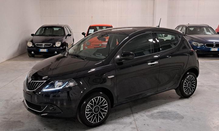 Lancia Ypsilon 1.0 FireFly Hybrid Platino MY'24 Km