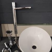 Lavandino bagno Scarabeo con miscelatore 