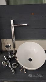 Lavandino bagno Scarabeo con miscelatore 