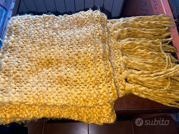 Sciarpa color senape