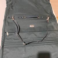 Portavestiti da viaggio