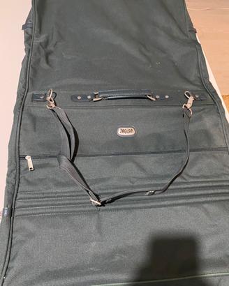 Portavestiti da viaggio