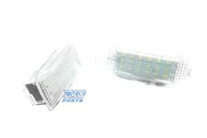 FANALI A LED PER PIEDI E PORTE BMW F30 F20 E84 F01