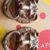 Maniglie vintage ornamentali in ottone 