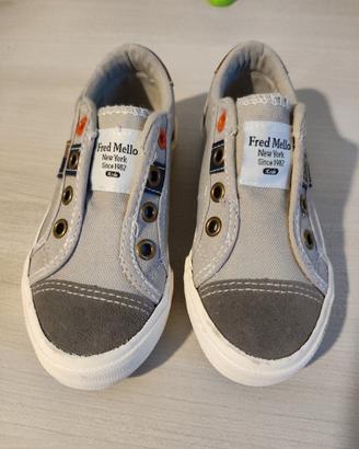 Scarpe bambino taglia 27