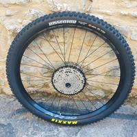 Ruota Raceface AR30 completa