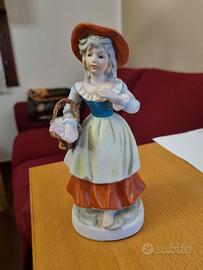 statuina da collezione in porcellana