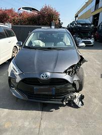Toyota Yaris del 2021 per pezzi di ricambio