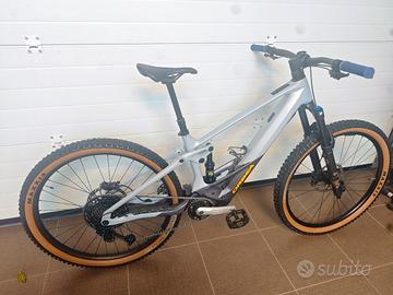 E-bike enduro Orbea Wild M20 Carbon tg.M 160-185cm