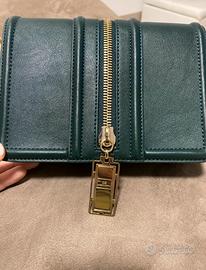Borsa Elisabetta Franchi verde con catenella oro