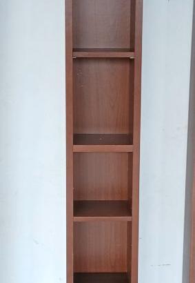 Liberia porta-cd Ikea