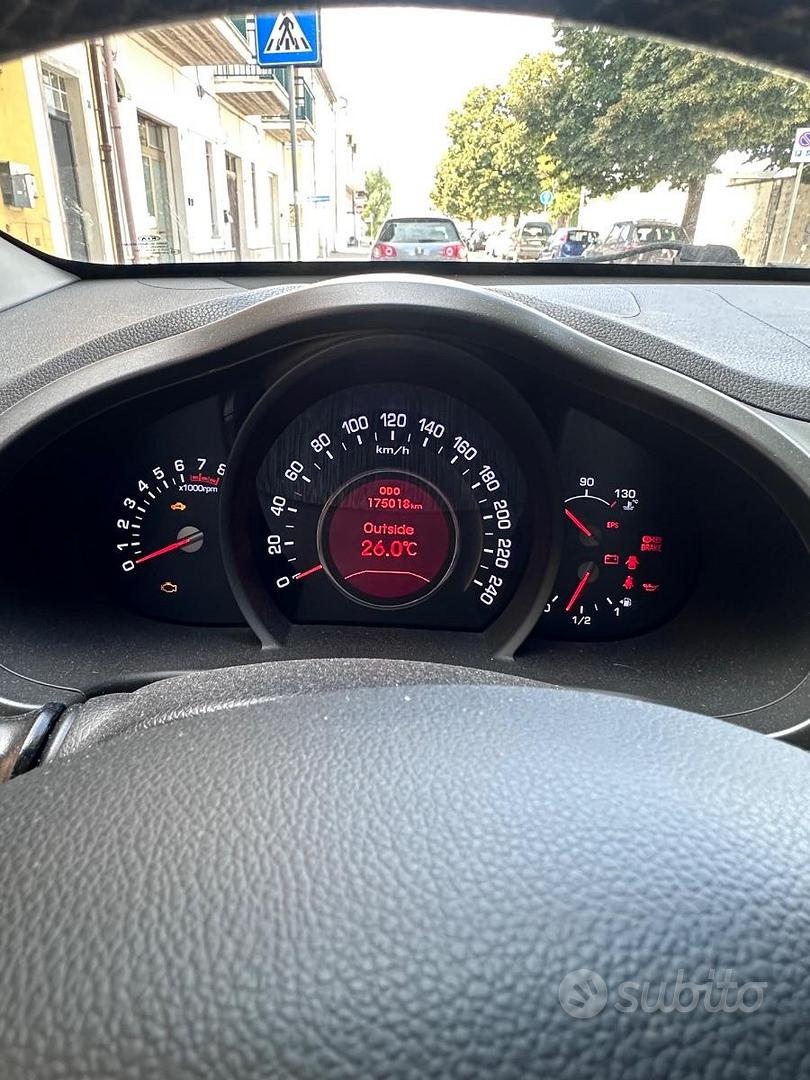 Kia Sportage 2011 photo 3