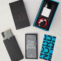 Smartphone OnePlus Nord 5G - pari al nuovo