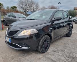 Lancia Ypsilon 1.2 69 CV 5 porte GPL Ecochic Silve