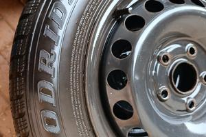 4 pneumatici invernali GOODRIDE 195 65 15 91W