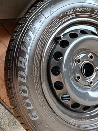 4 pneumatici invernali GOODRIDE 195 65 15 91W