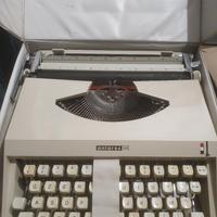 macchina da scrivere Antares Capri