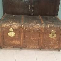  baule vintage e stufa terracotta