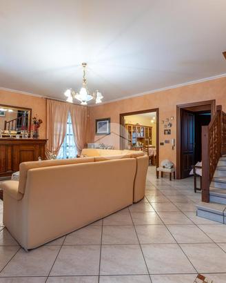 VILLA SINGOLA A NARZOLE