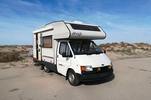 Delizioso e affidabile camper mansardato