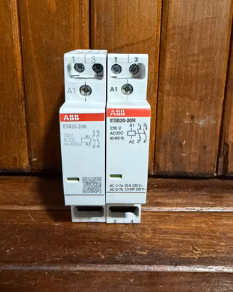 2 contattori ABB ESB20-20N 230V AC/DC pari al nuov