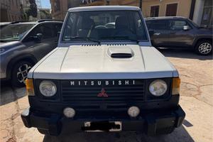 Mitsubishi Pajero 2.5