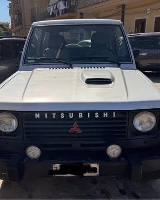 Mitsubishi Pajero 2.5