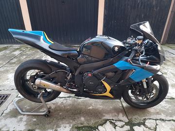 Suzuki GSX R 600