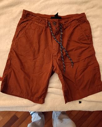 pantaloncini corti 