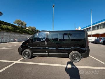 Opel Vivaro 6 posti
