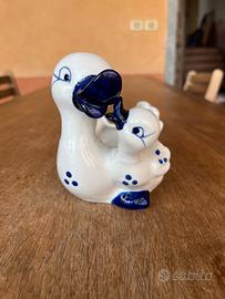 Vasetto in ceramica a forma di paperelle