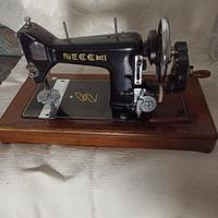 Macchina da cucire Necchi