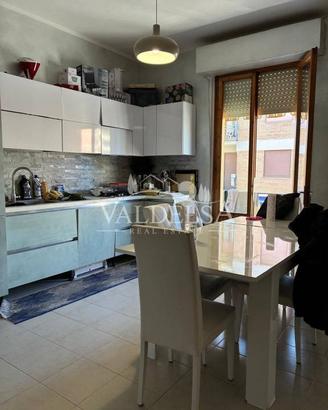 Appartamento di 83 m² con 3 locali a Poggibonsi