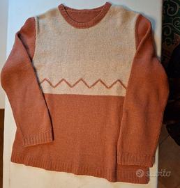 Maglia in pura lana fatta a mano