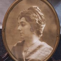 Cornice ovale con ritratto fotografico ‘30