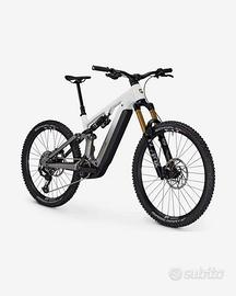 Focus SAM2 6.9 2026 | eBike motore bosch | M e L
