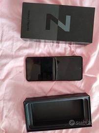 z flip 3 schermo rotto 